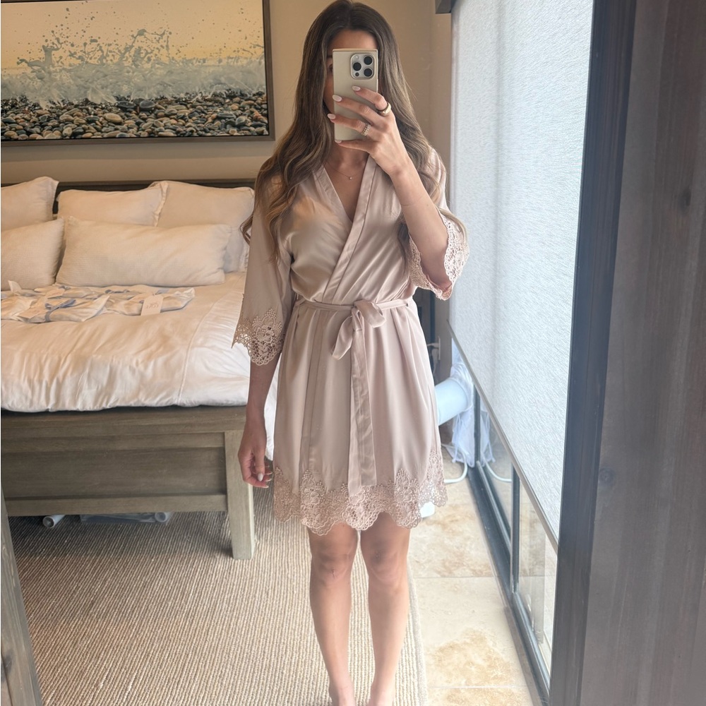 Bridal Party Robes - Champagne + Bride Robe